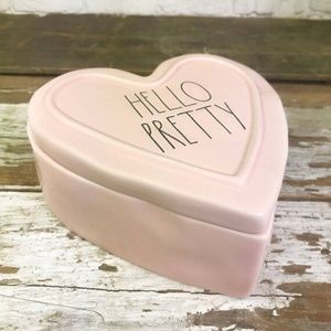 Rae Dunn heart shaped gift box
